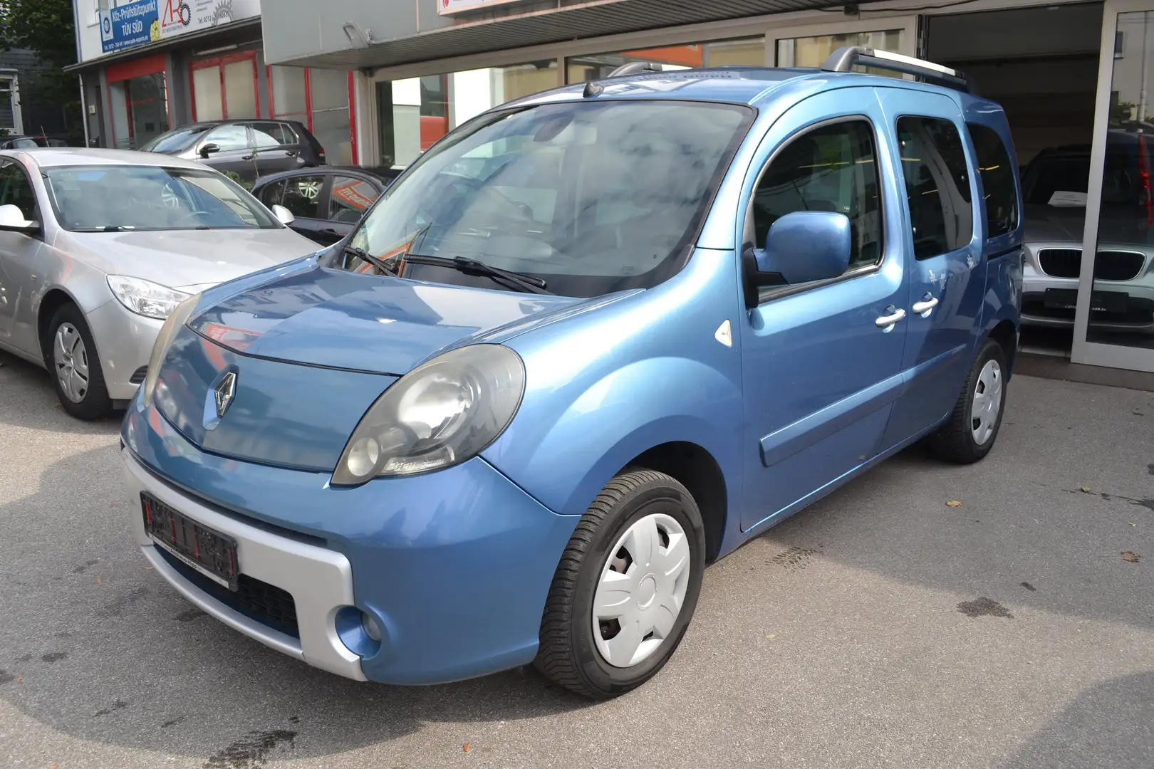 Renault Kangoo 1.5 DCi Luxe 1.HAND*KLIMAAUTOMATIK*TEMPOMAT*NAVIGA Vert - 1