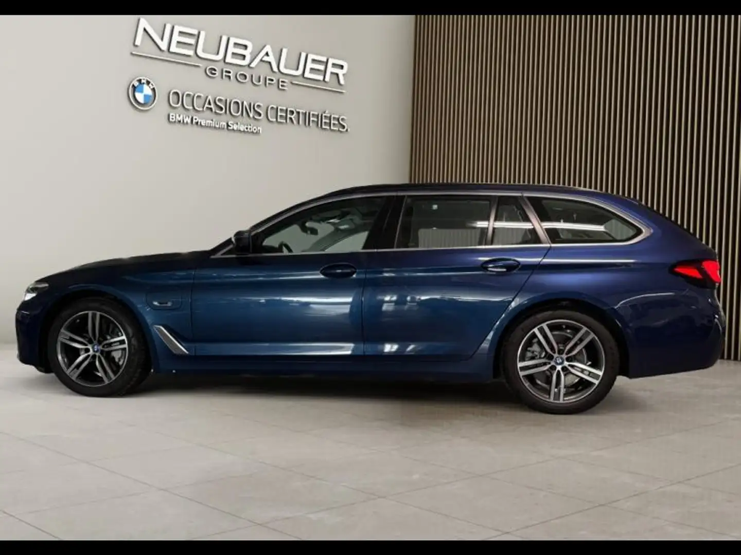 BMW 530 530eA 292ch Business Design Steptronic 10cv Bleu - 2