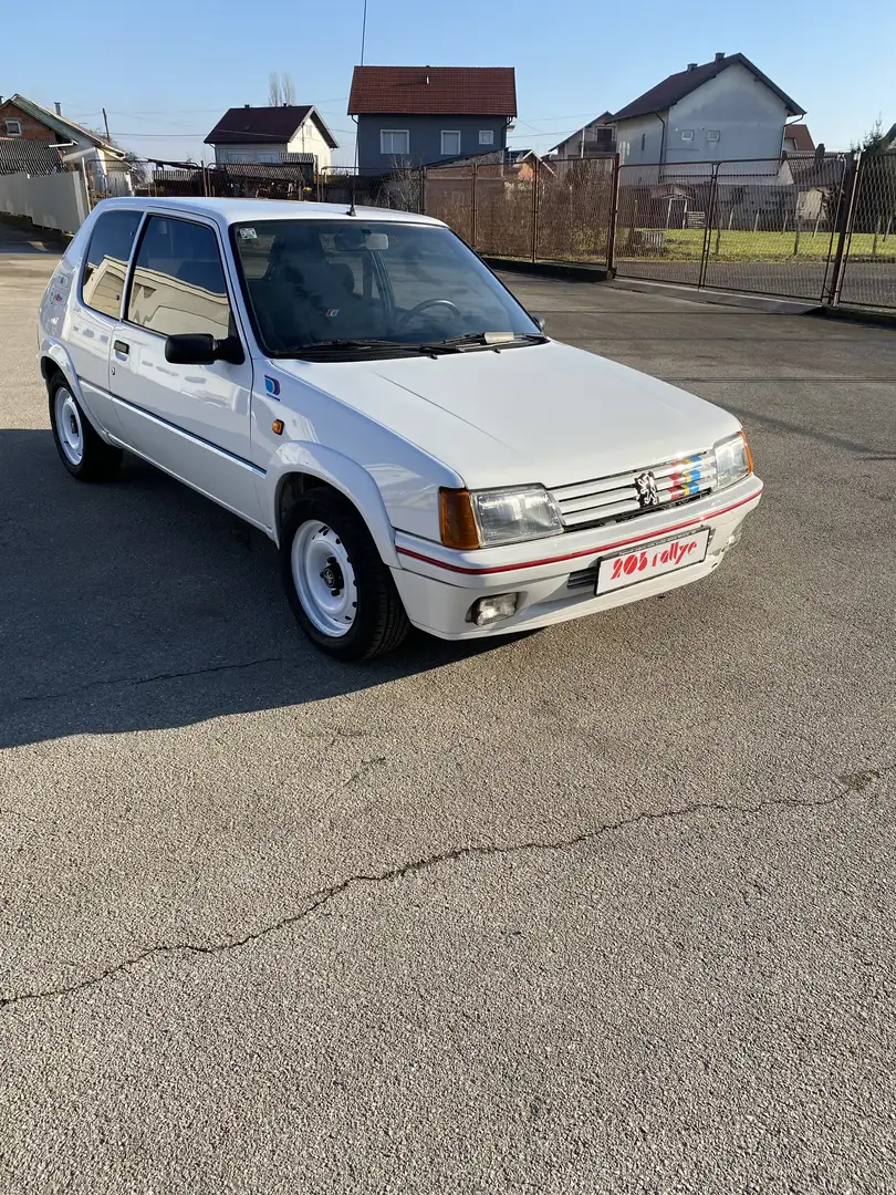 Peugeot 205 Rallye - 1