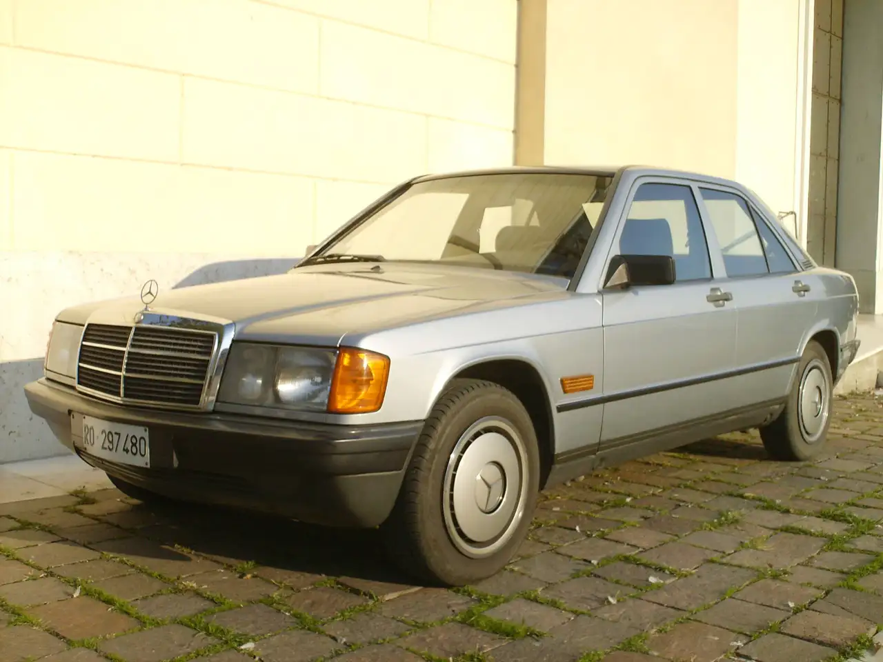 Mercedes-Benz 190 2.0 E 122cv, foto 3