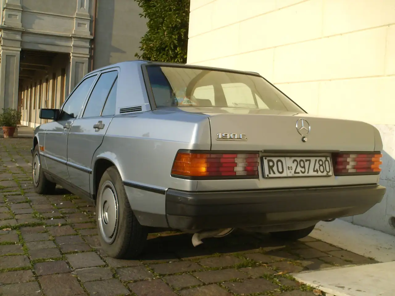 Mercedes-Benz 190 2.0 E 122cv, foto 4