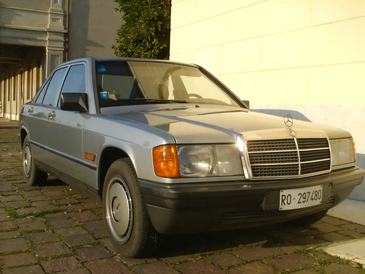 Mercedes-Benz 190 2.0 E 122cv, foto 7