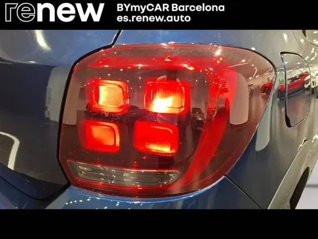 Dacia Sandero view 9