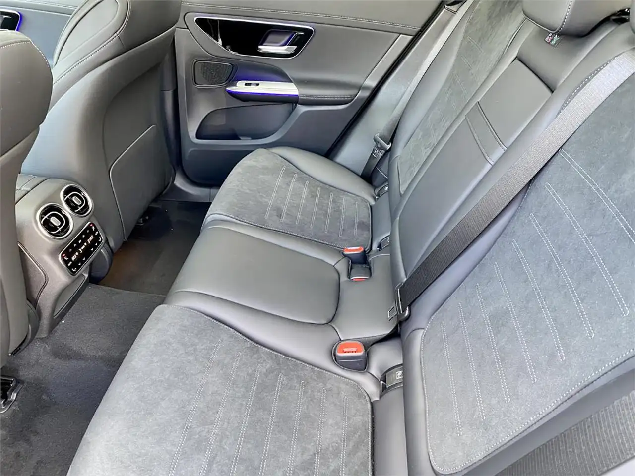 Mercedes-Benz GLC 2026