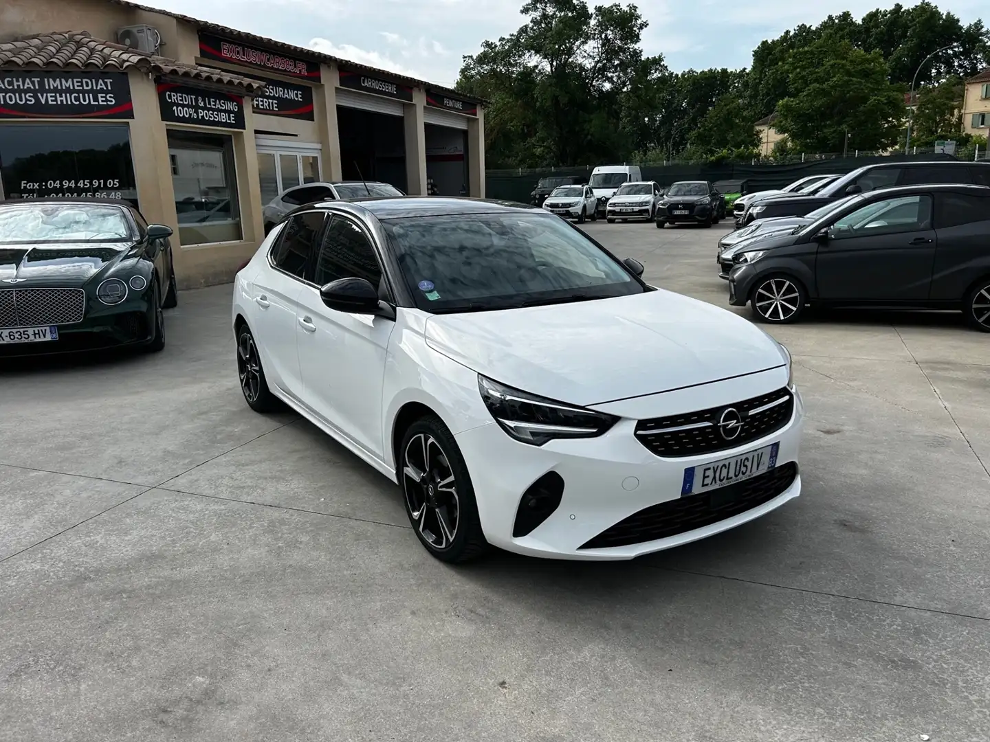 Opel Corsa 1.2 75CH DESIGN \u0026 TECH - 2