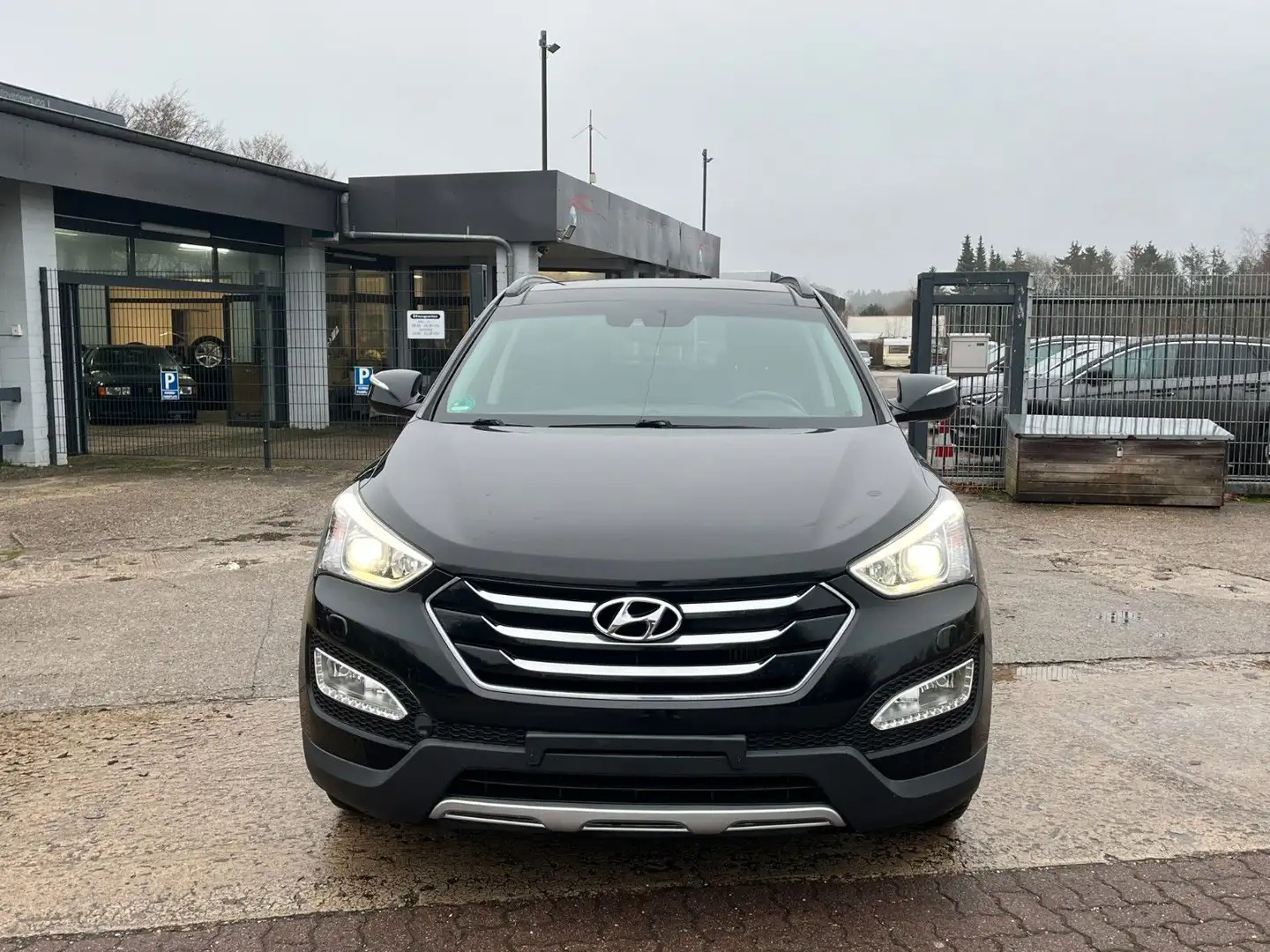 Hyundai SANTA FE Premium 4WD *PANO *ANHÄNGERKUPPLUNG Schwarz - 2