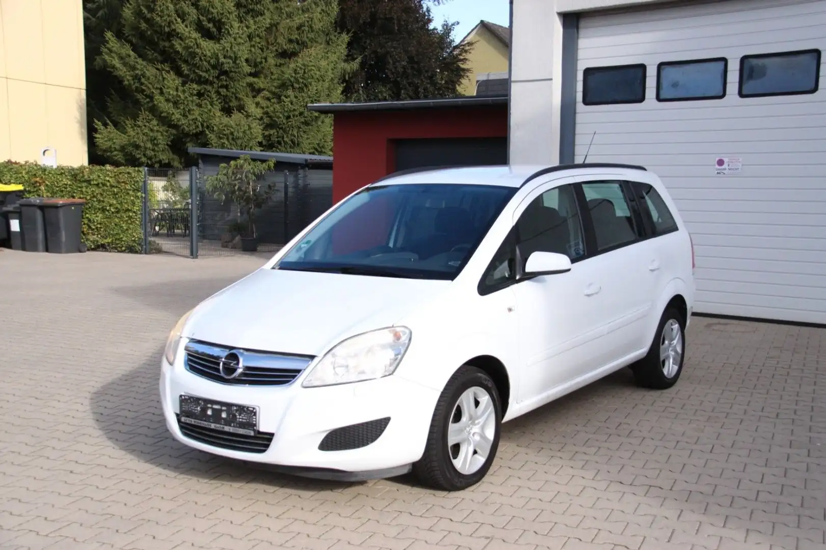 Opel Zafira B Edition Klimaanlage / 7-Sitzer Wit - 2
