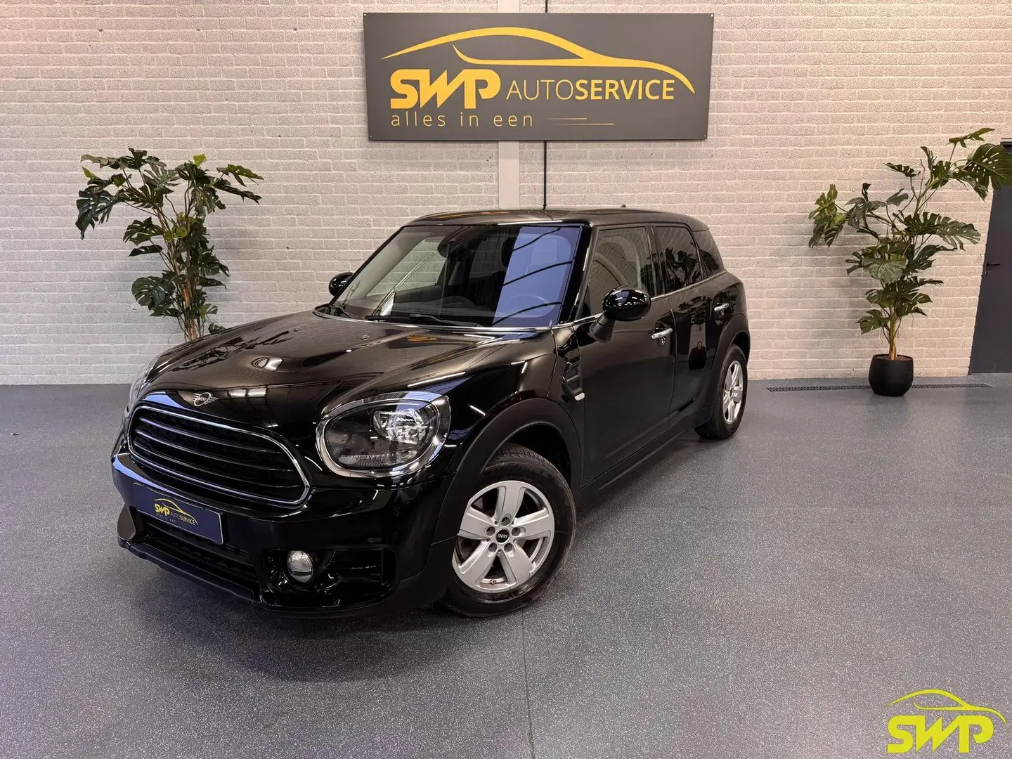 MINI Cooper Countryman Mini 1.5 Chili | Unieke km stand! | Navi | Cam Zwart - 1