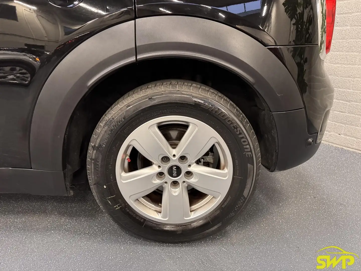 MINI Cooper Countryman Mini 1.5 Chili | Unieke km stand! | Navi | Cam Zwart - 2