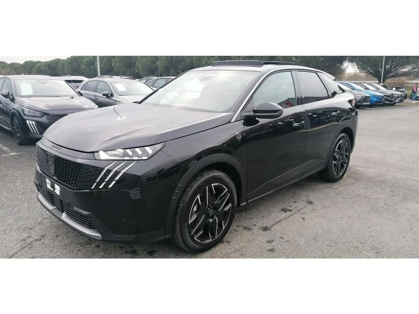 Peugeot 3008 1.2i Hybrid 145 e-DCS6 GT +TOIT OUVRANT Schwarz - 2