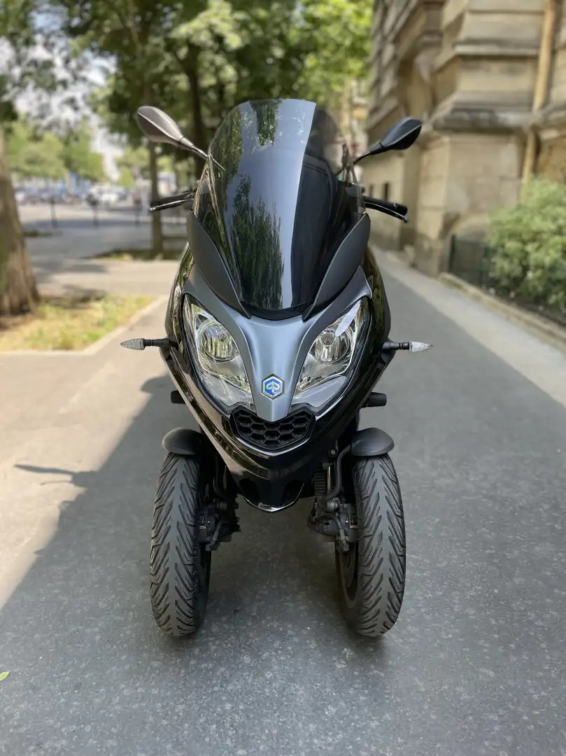 Piaggio MP3 300 Noir - 1