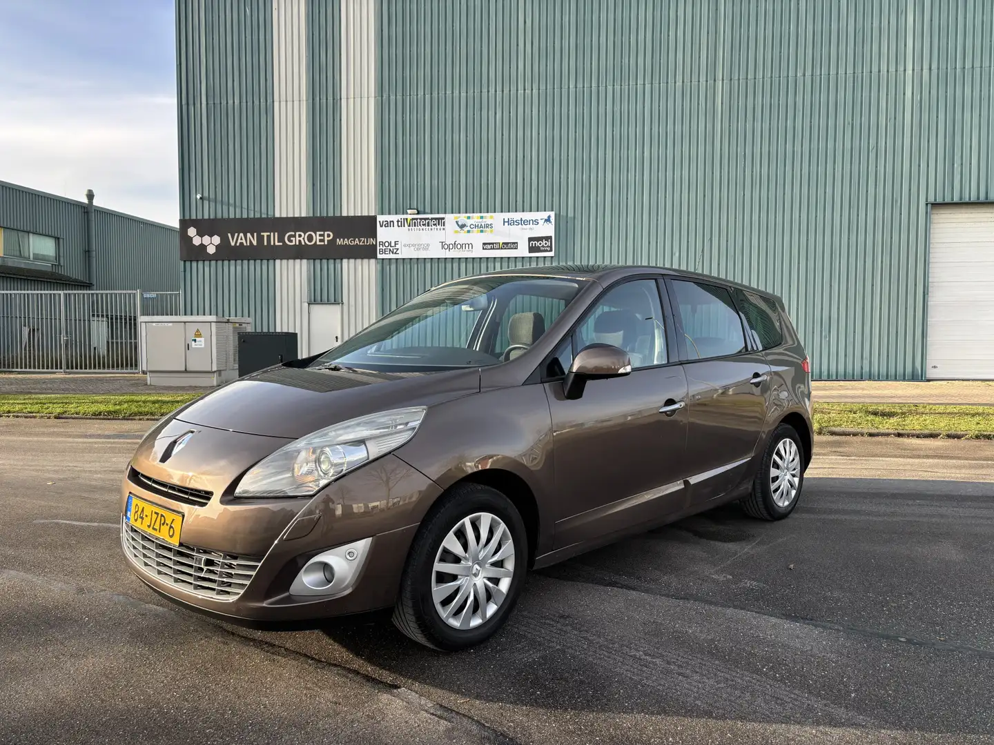 Renault Grand Scenic 1.4i TCe Sélection Business Sport 6-Bak 130 PK. Go Brun - 1
