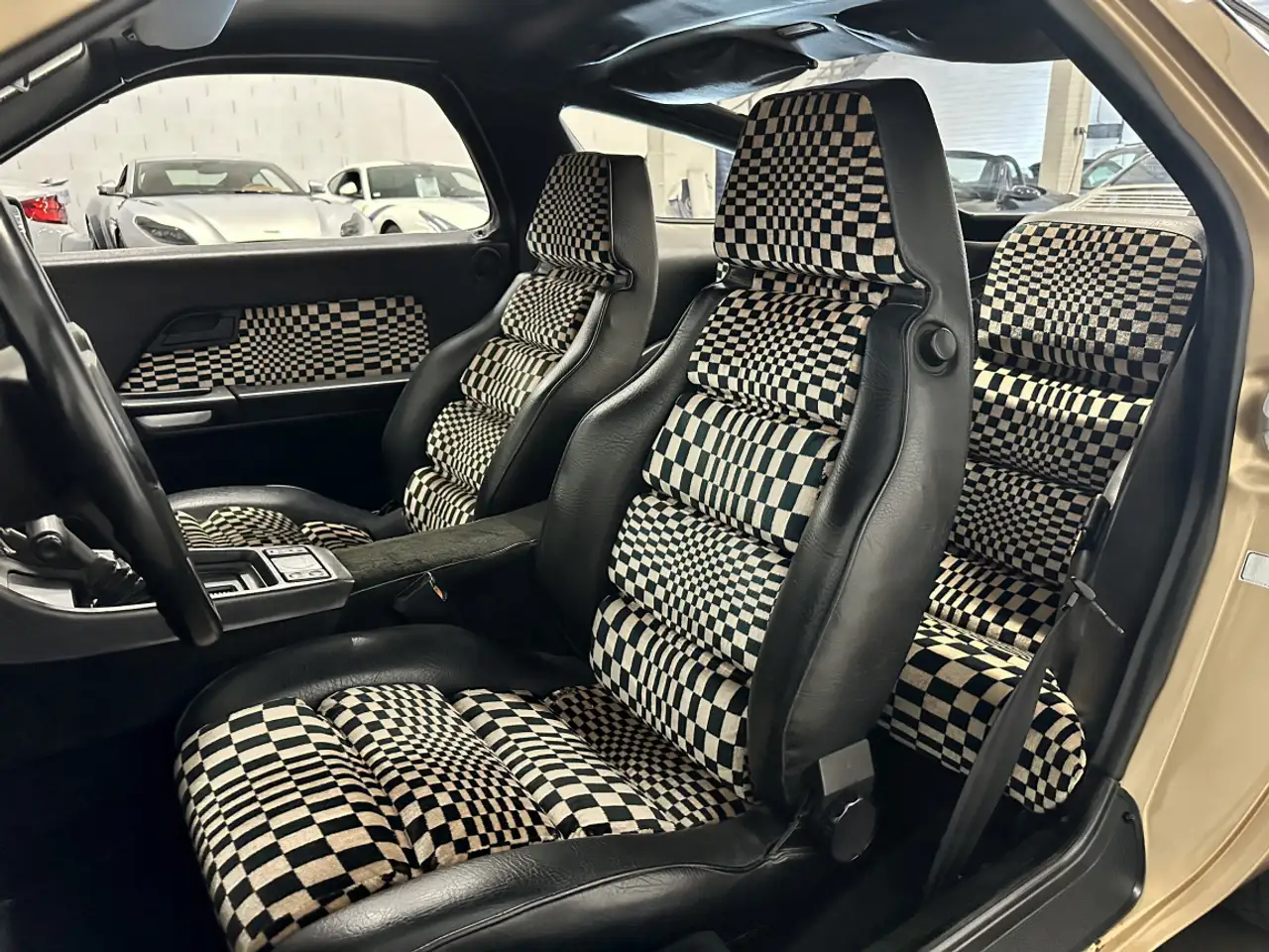 Porsche 928 V8 4.5 240ch BVA3, foto 8