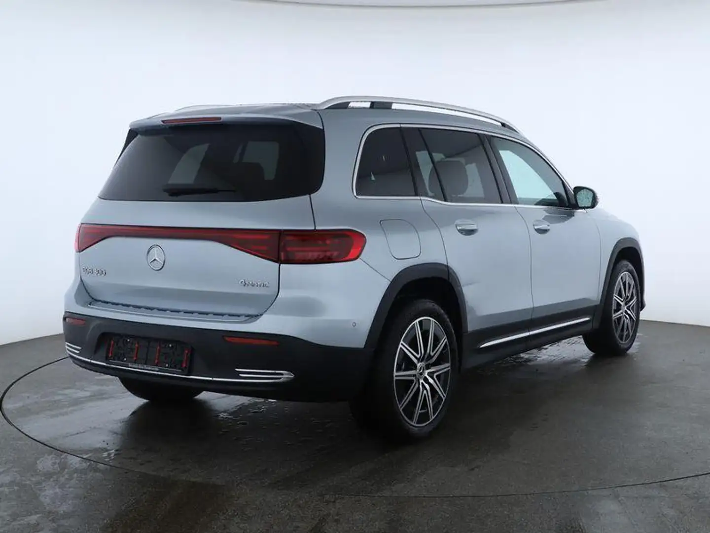 Mercedes-Benz EQB 300 4MATIC Luxury Line 7p. Zilver - 2