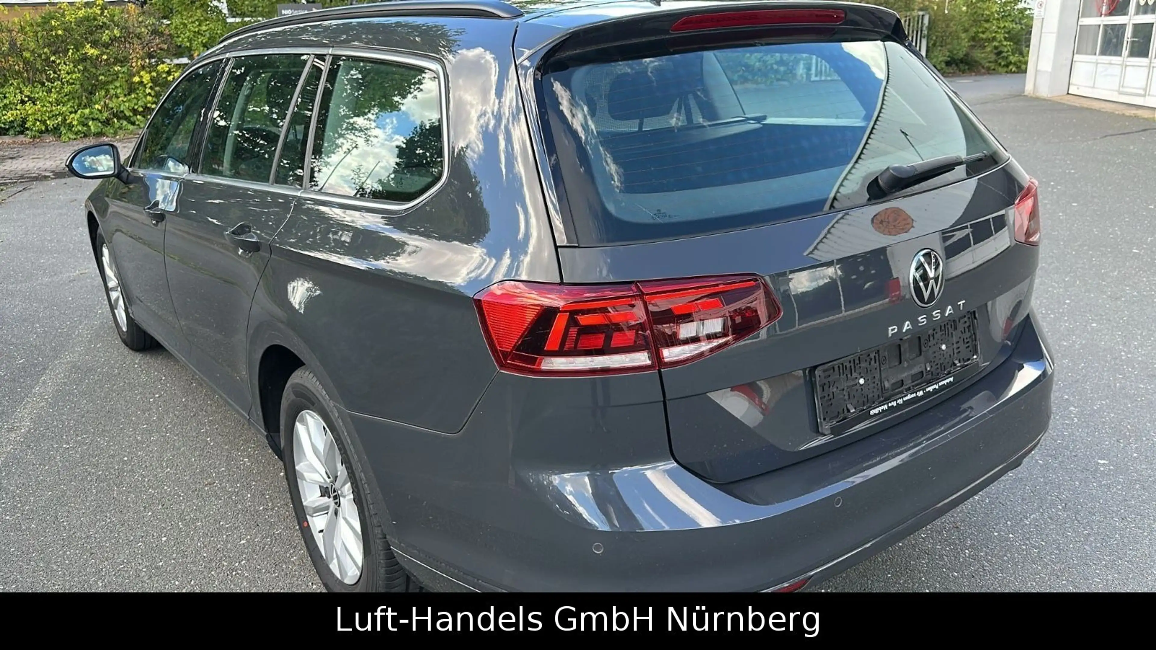 Volkswagen Passat Variant Business 2.0 TDI VIRTUAL PANORAMA — photo 15