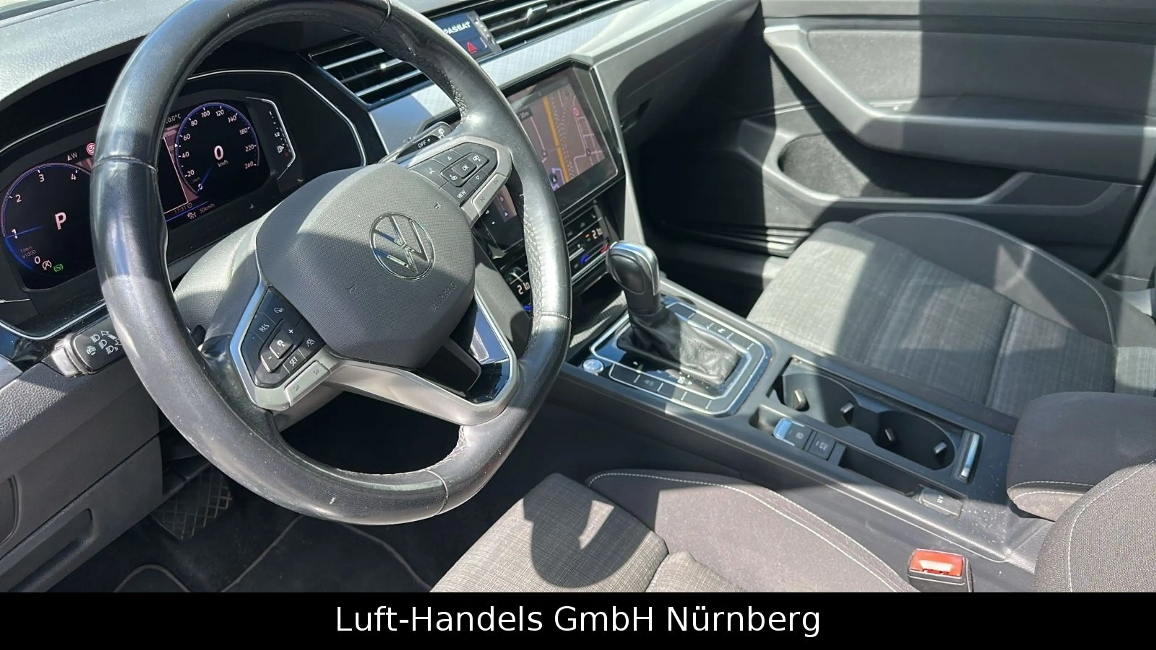 Volkswagen Passat Variant Business 2.0 TDI VIRTUAL PANORAMA — photo 8