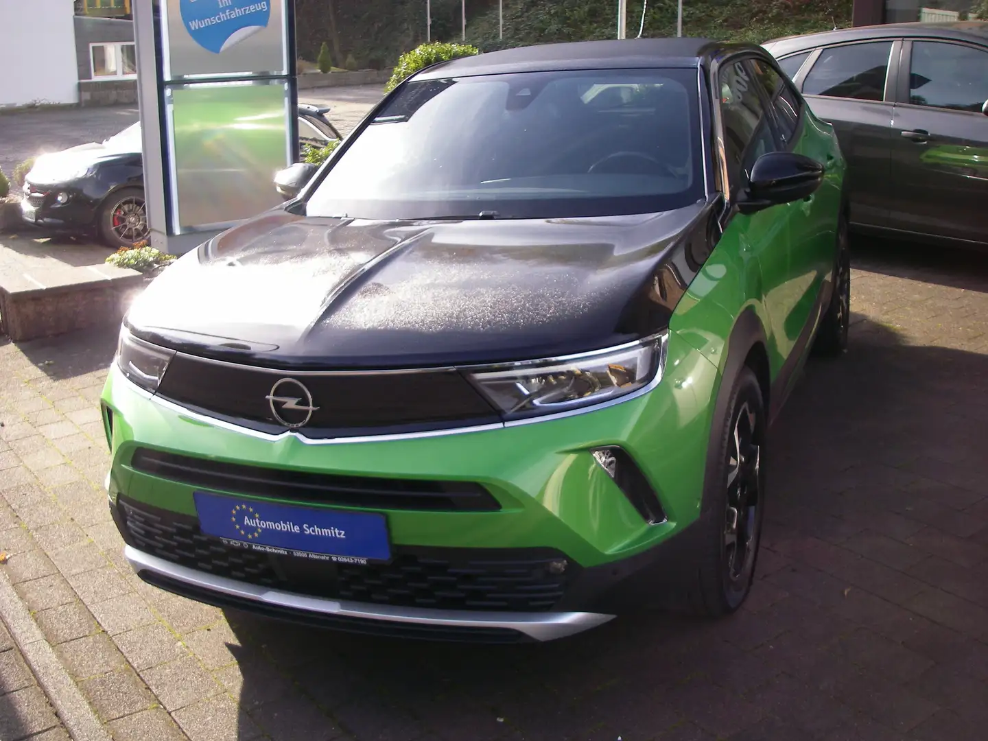 Opel Mokka e Ultimate Grün - 1
