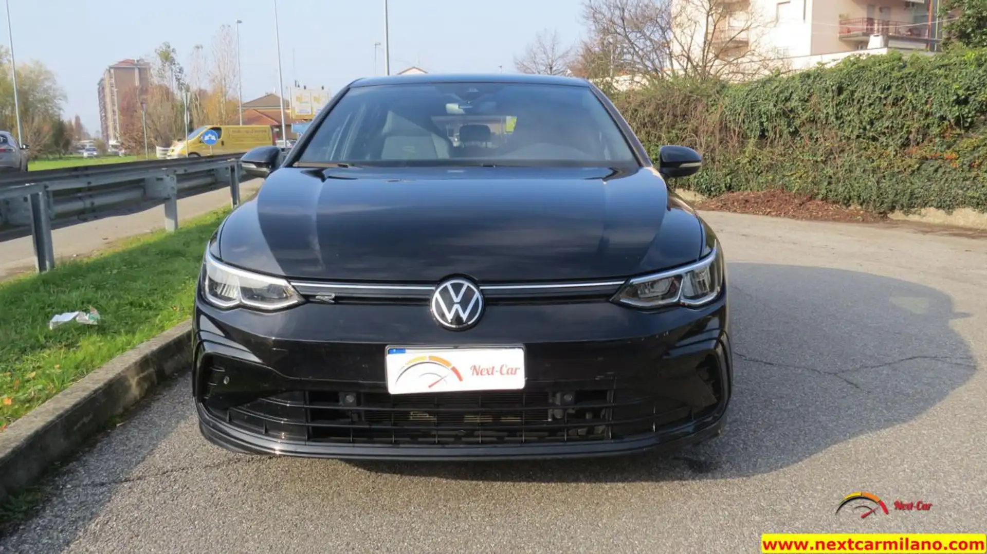 Volkswagen Golf 1.5 TSI 150 CV EVO R-Line Nero - 2