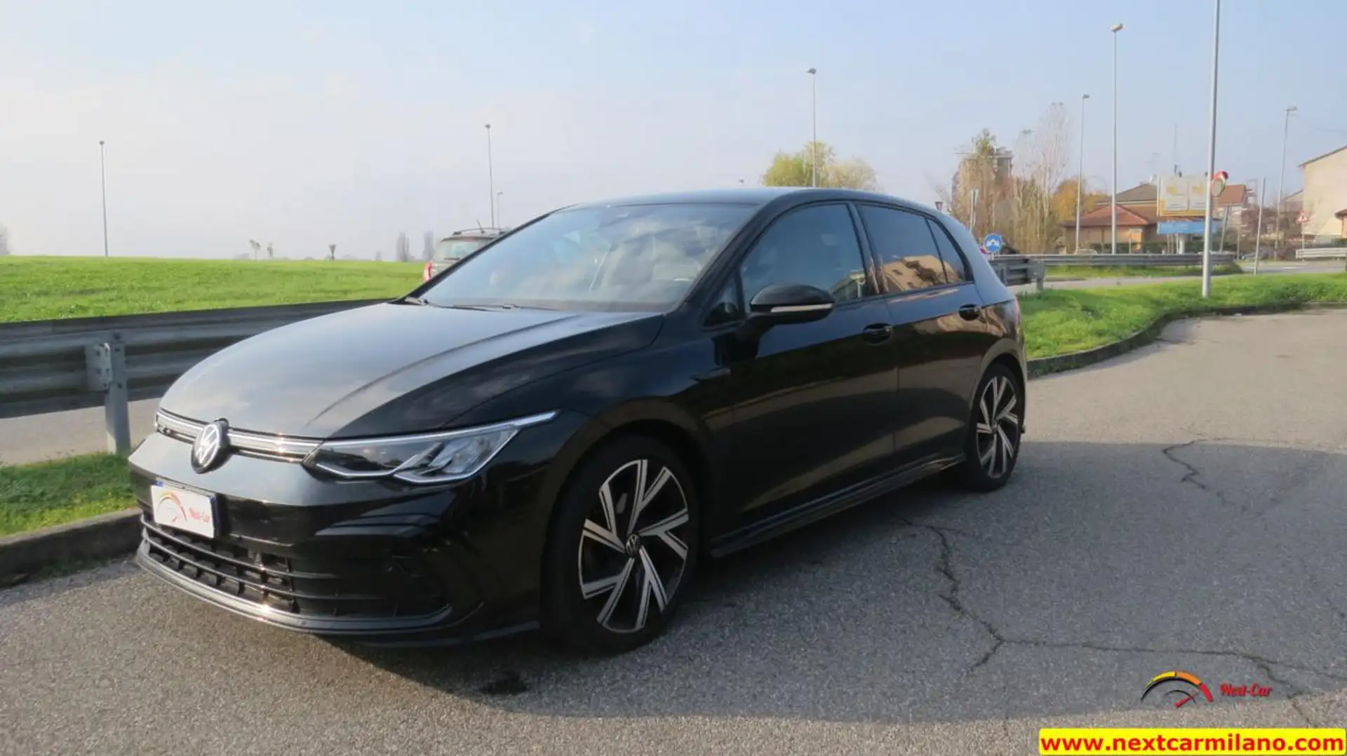 Volkswagen Golf 1.5 TSI 150 CV EVO R-Line Nero - 1