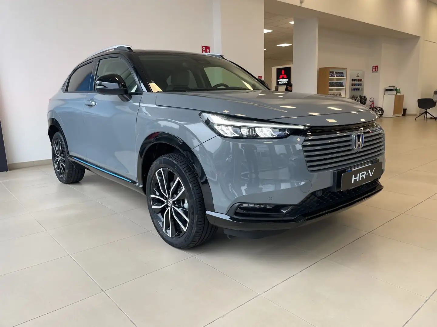 Honda HR-V HR-V 1.5 Hev eCVT Advance Style Grigio - 2