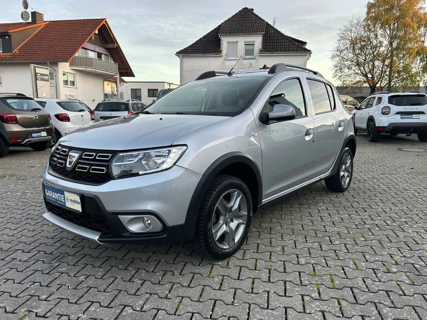 Dacia Sandero TCe 90 Stepway Prestige Silber - 1