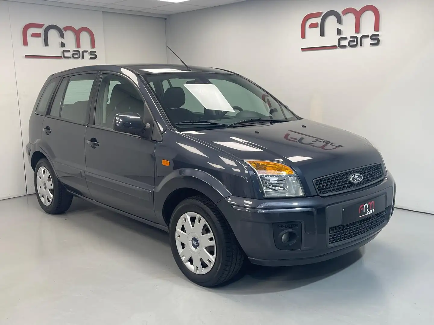 Ford Fusion 1.4 TDCi 90.000km bwj2010 Trekhaak Word gekeurd Grijs - 1