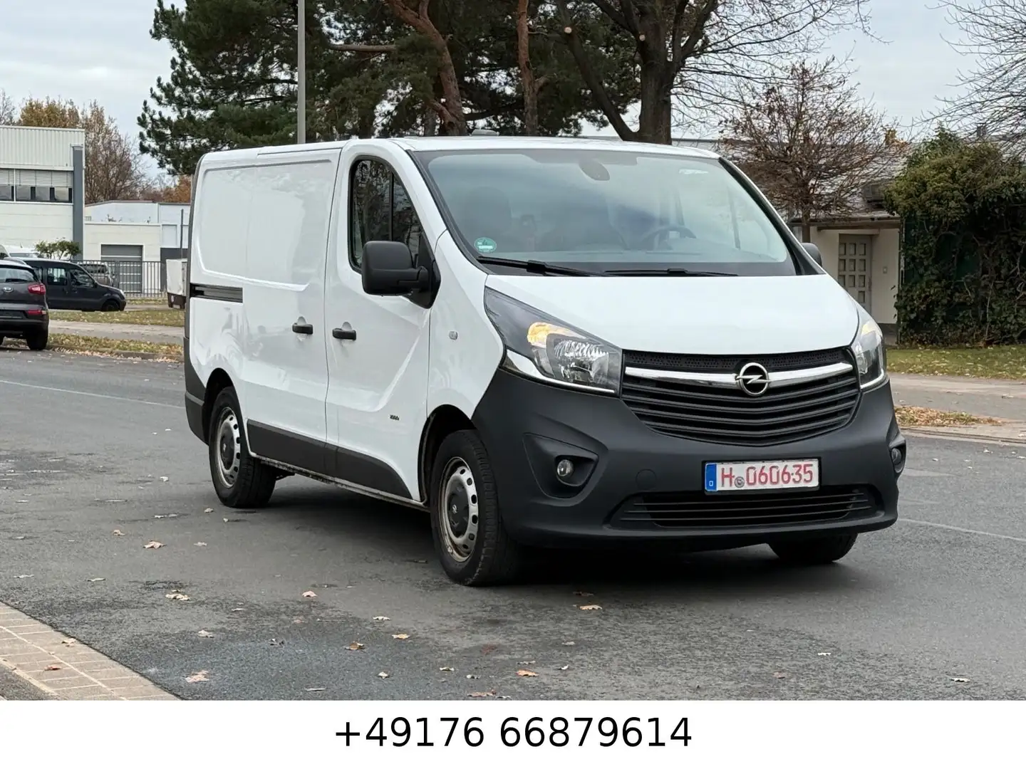 Opel Vivaro B Kasten/Kombi L1H1  2,9t Navi Klima Temp Weiß - 1