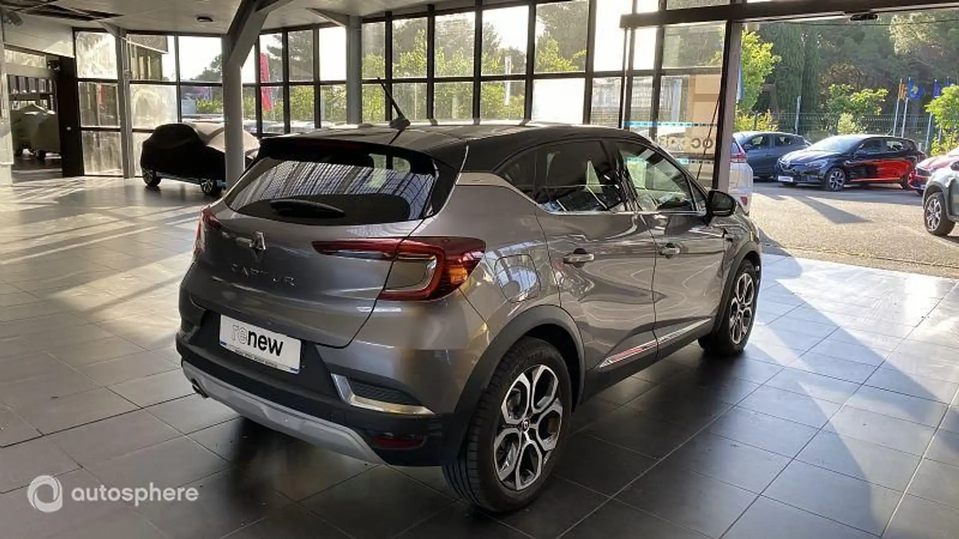 Renault Captur 1.3 TCe 140ch FAP Intens -21 - 2