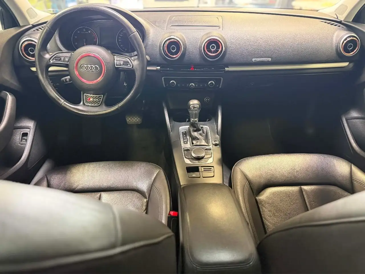 Audi S3 снимка Audi S3
