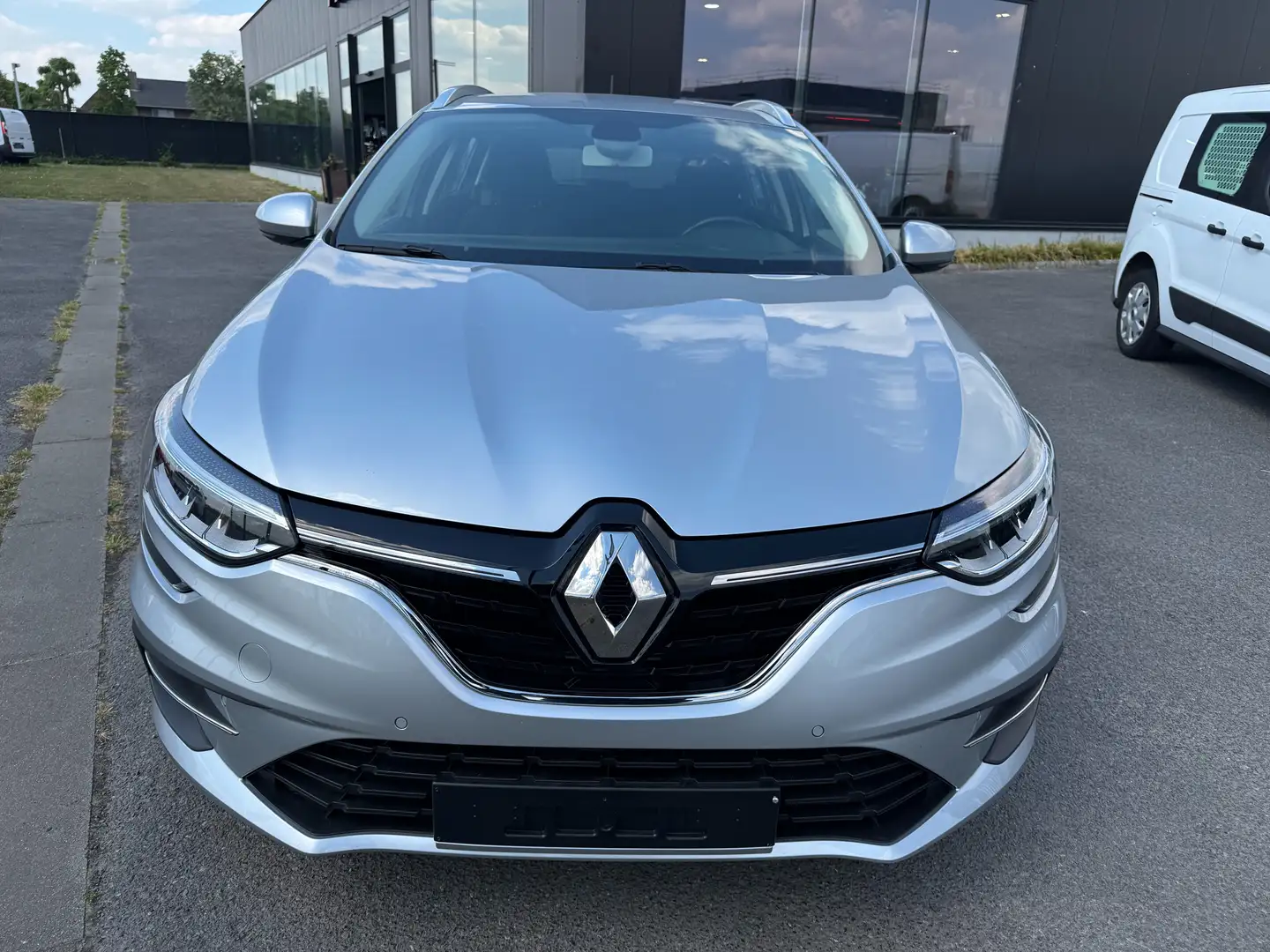 Renault Megane E-Tech 1.6 E tech grandtour hybride PHEV 1st eig ohboek Zilver - 2