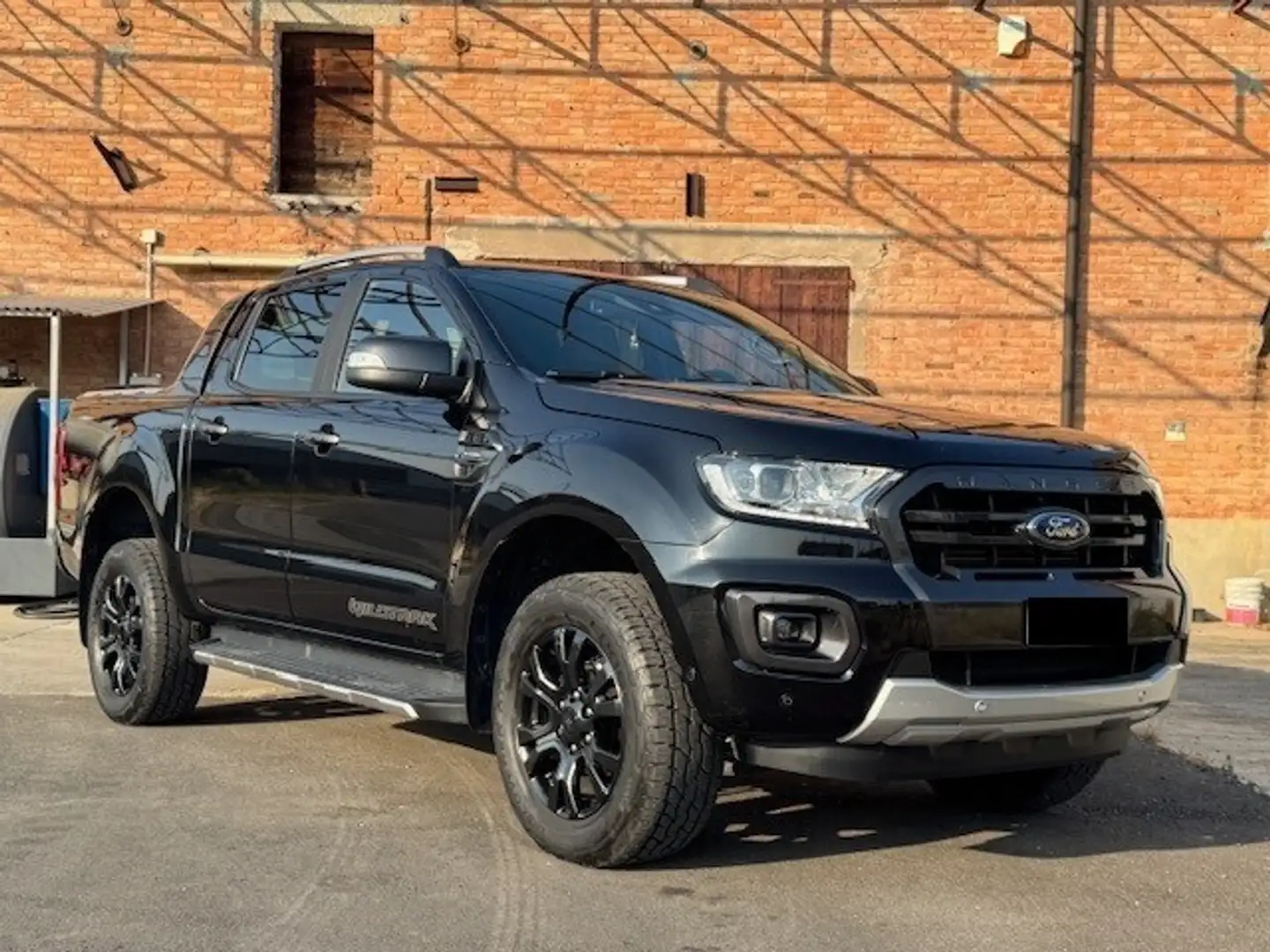 Ford Ranger 2.0 ECOBLUE aut. 213 CV DC Wildtrak 5 posti Nero - 2