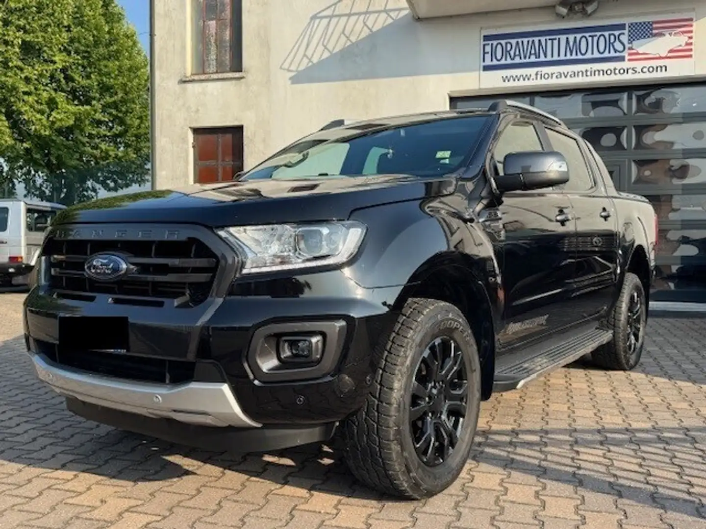 Ford Ranger 2.0 ECOBLUE aut. 213 CV DC Wildtrak 5 posti Nero - 1
