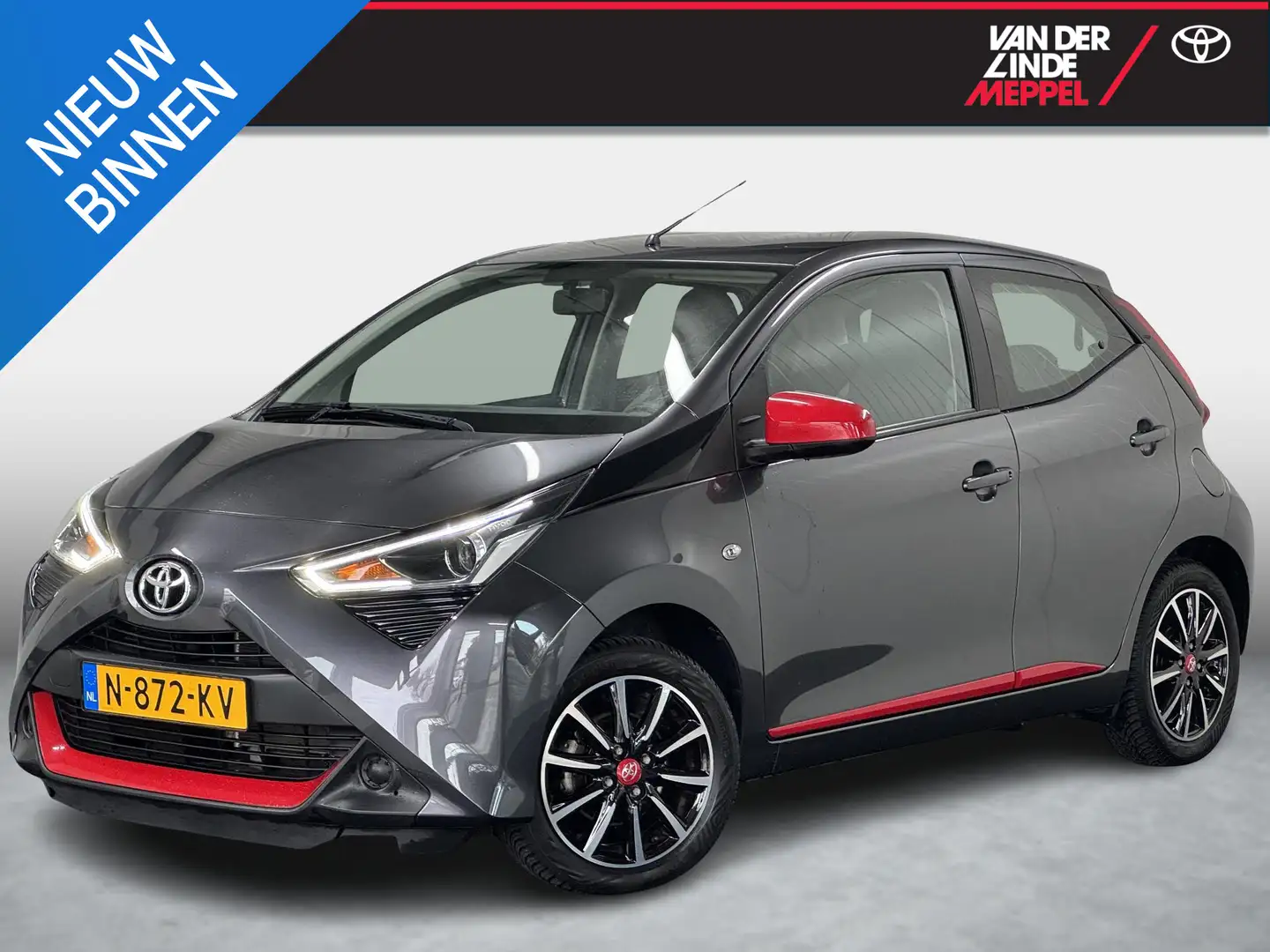 Toyota Aygo 1.0 VVT-i X-Play Limited NL eerste eigenaar Grijs - 1