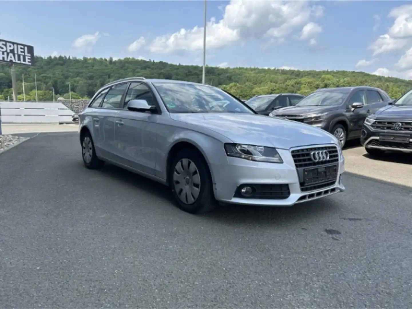 Audi A4 1.8 TFSI Avant AHK Attraction Sitzheizung PDC Argent - 1