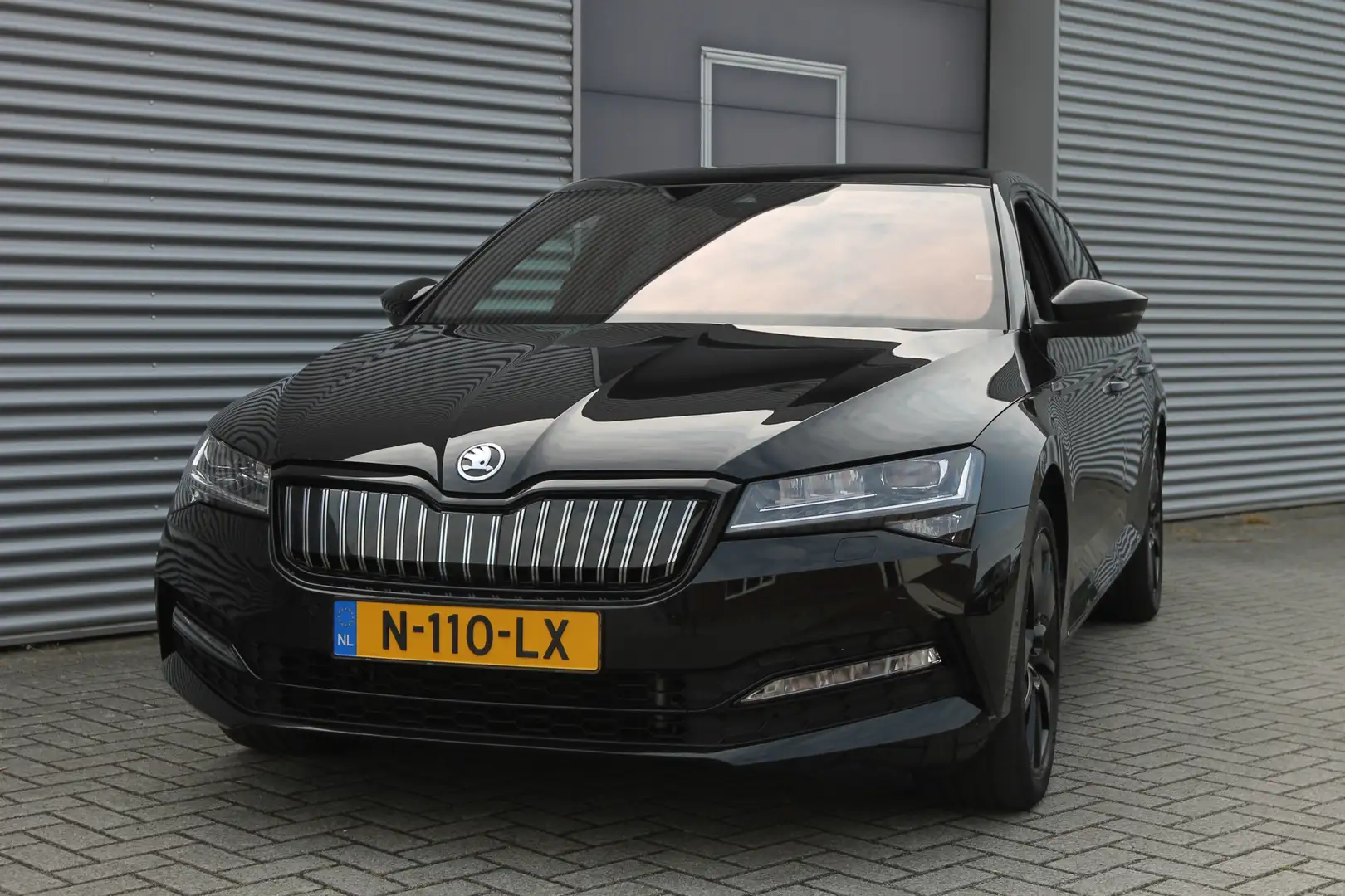 Skoda Superb 1.4 TSI iV Sportline Business I PHEV I Aut. I Navi Negro - 2