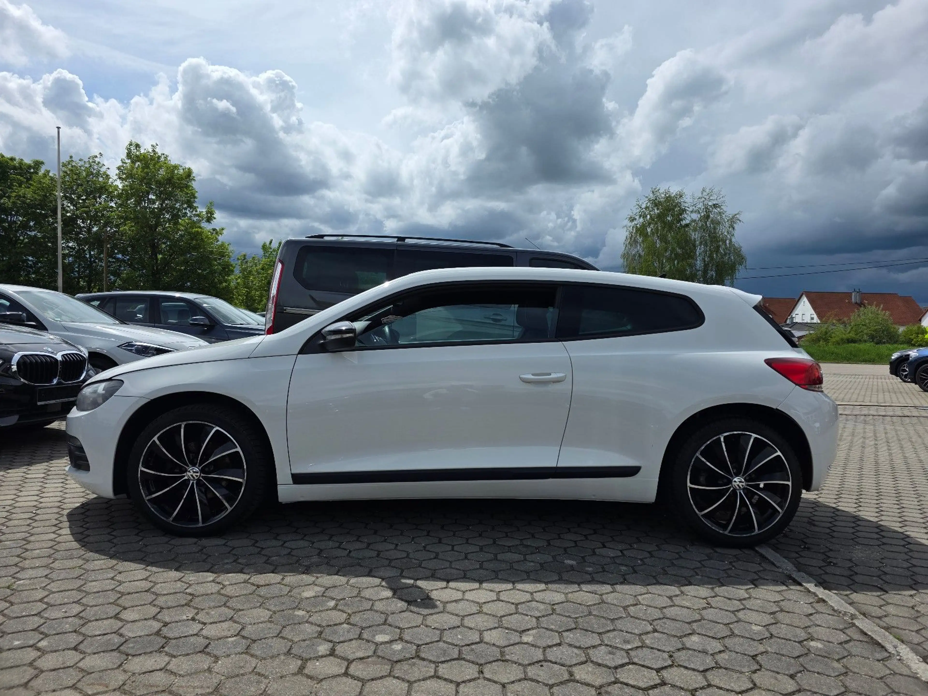 Volkswagen Scirocco 1.4 TSI BMT 90 kW Match / TÜV NEU — photo 2