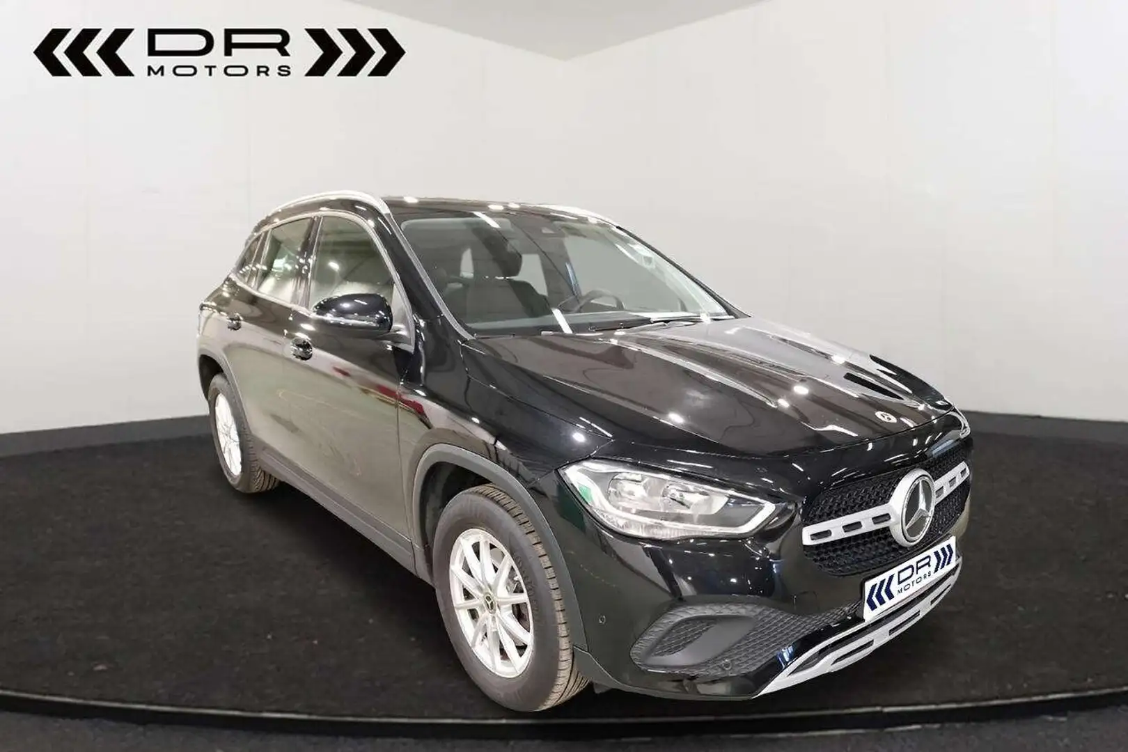 Mercedes-Benz GLA 180 BUSINESS SOLUTIONS 7-GTRONIC - NAVI - CAMERA Noir - 2