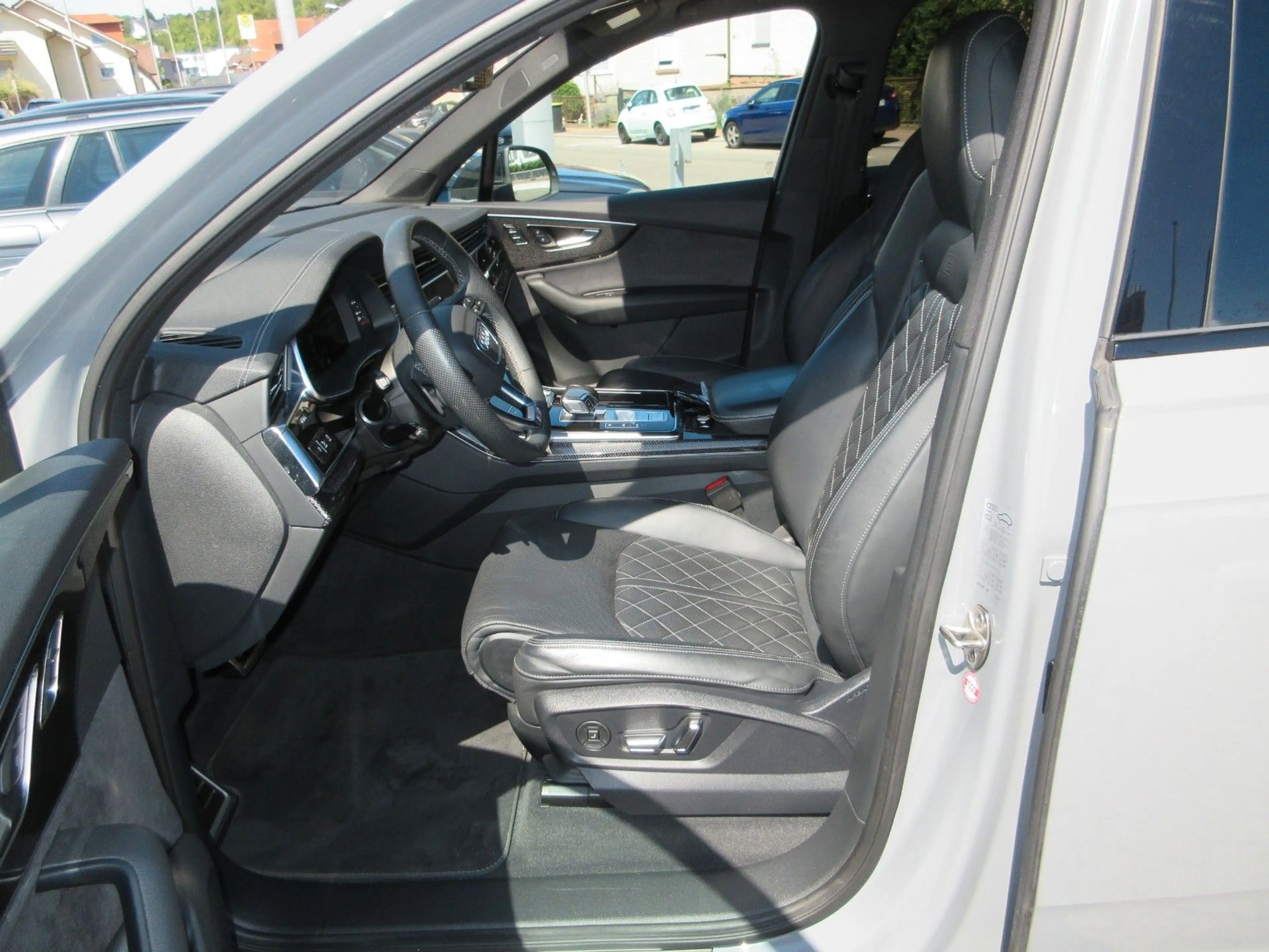 Audi SQ7 4.0 TFSI quattro competition plus/ABT(650PS) — photo 13