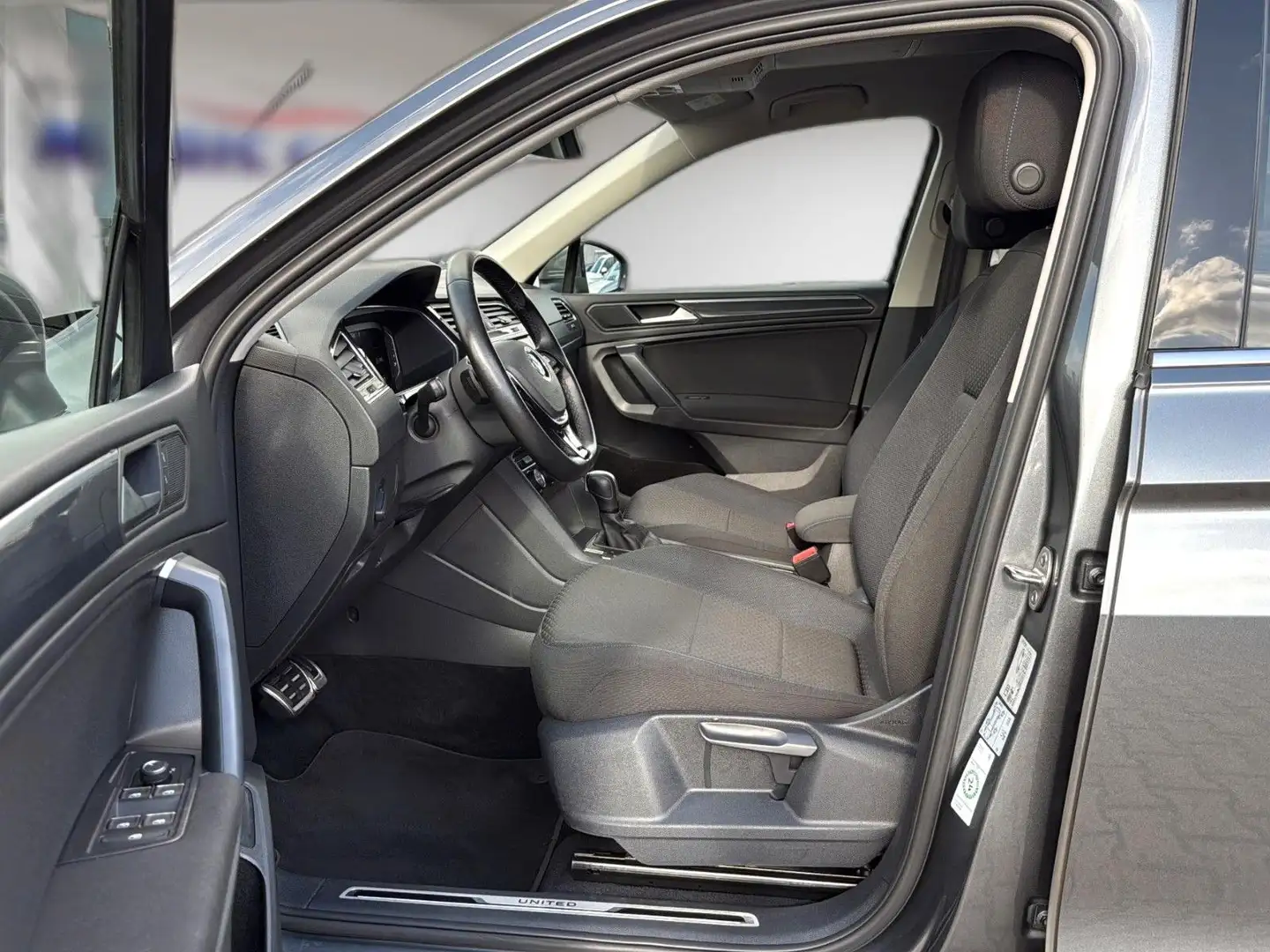 Volkswagen Tiguan Allspace *R-Line*AHK*Kamera*LED*Spur*DAB* Gris - 2