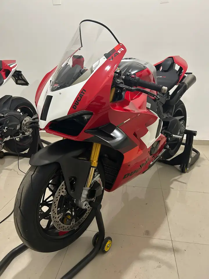 Ducati Panigale V4 R