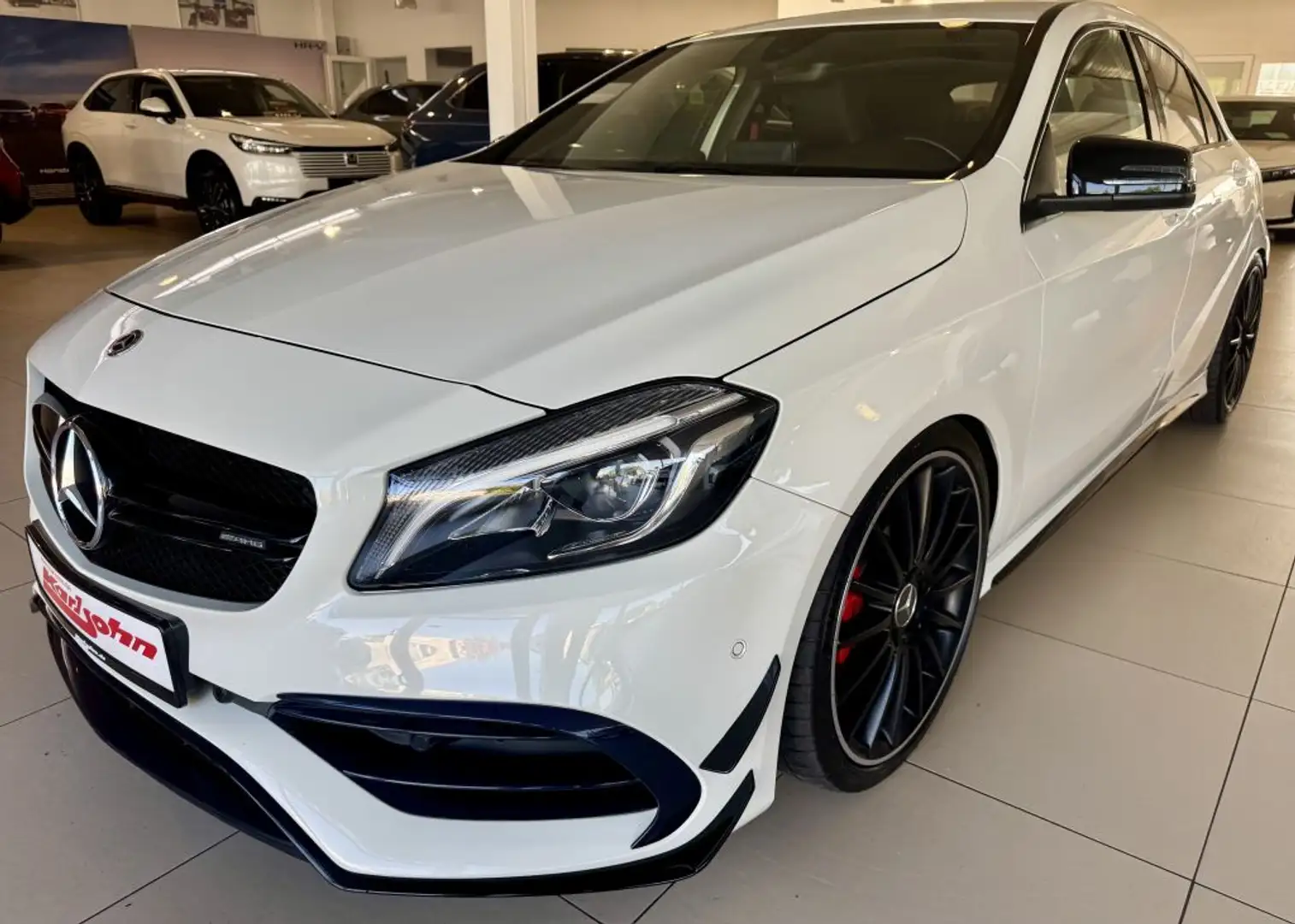 Mercedes-Benz A 45 AMG 4Matic AMG Speedshift 7G-DCT Weiß - 2