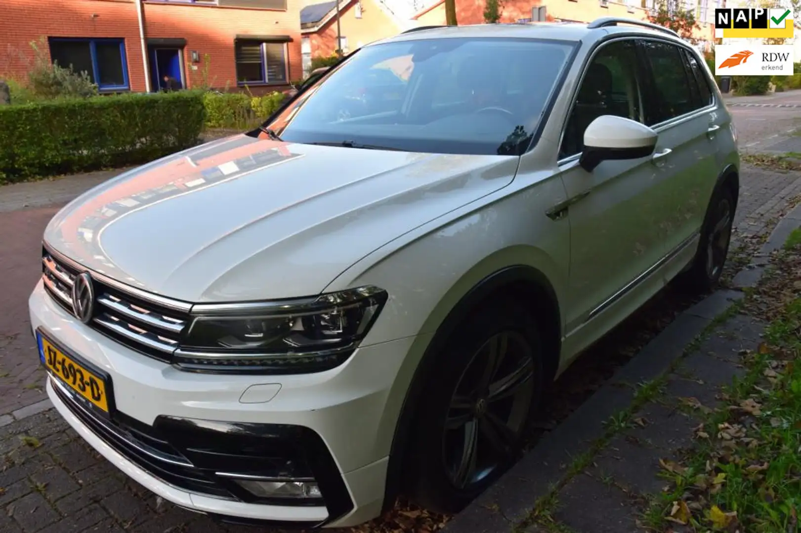 Volkswagen Tiguan 1.4 TSI ACT Connected Series hele mooie tiguan pan Blanco - 1