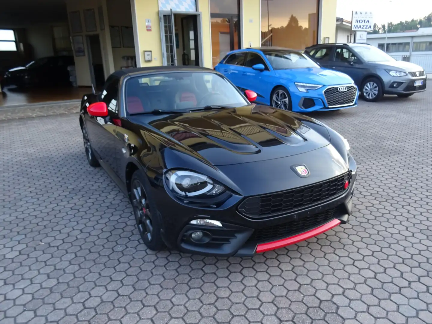 Abarth 124 Spider 1.4 Turbo Multi Air 170 cv Nero - 1