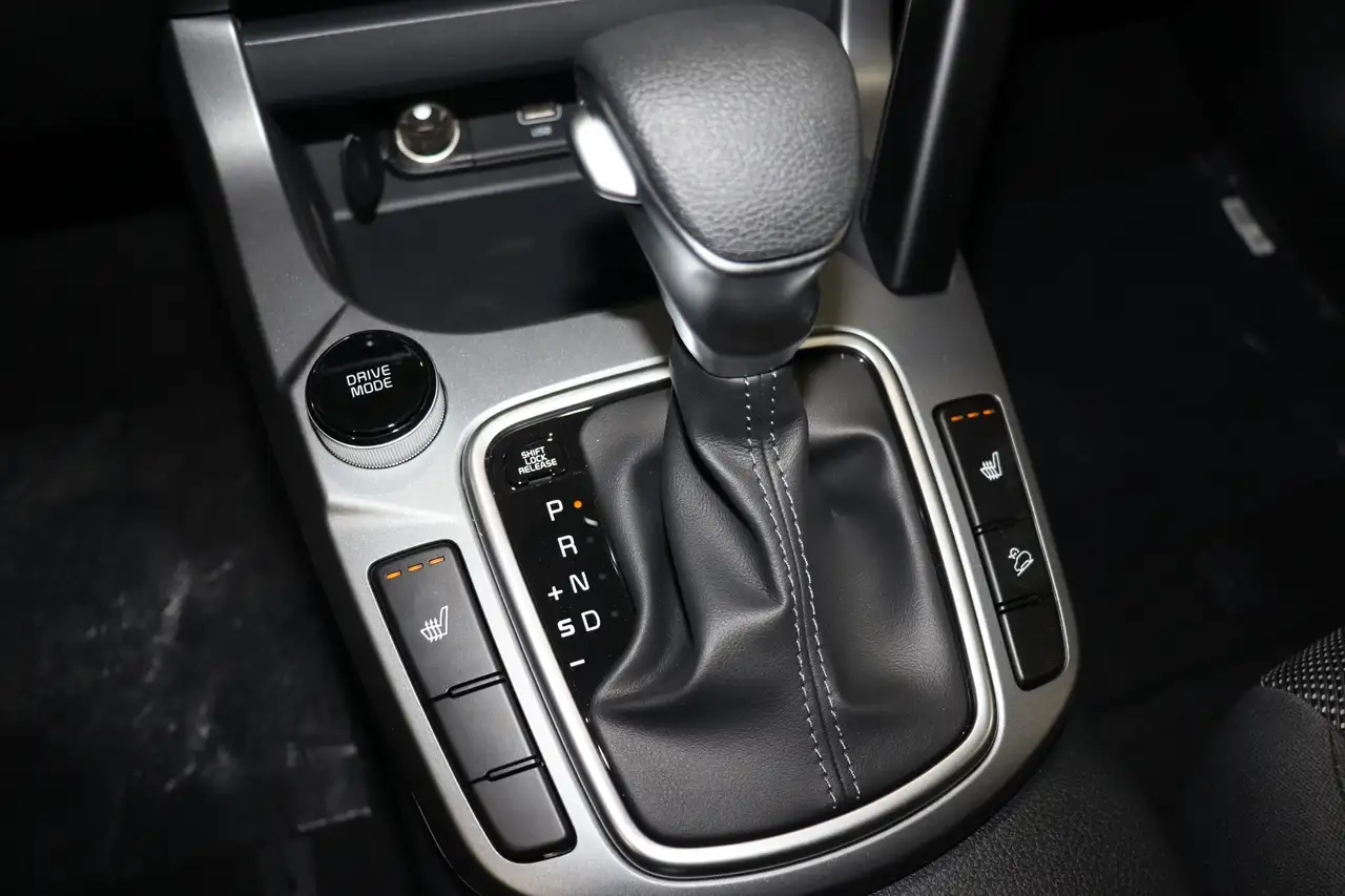 Kia Seltos снимка Kia Seltos