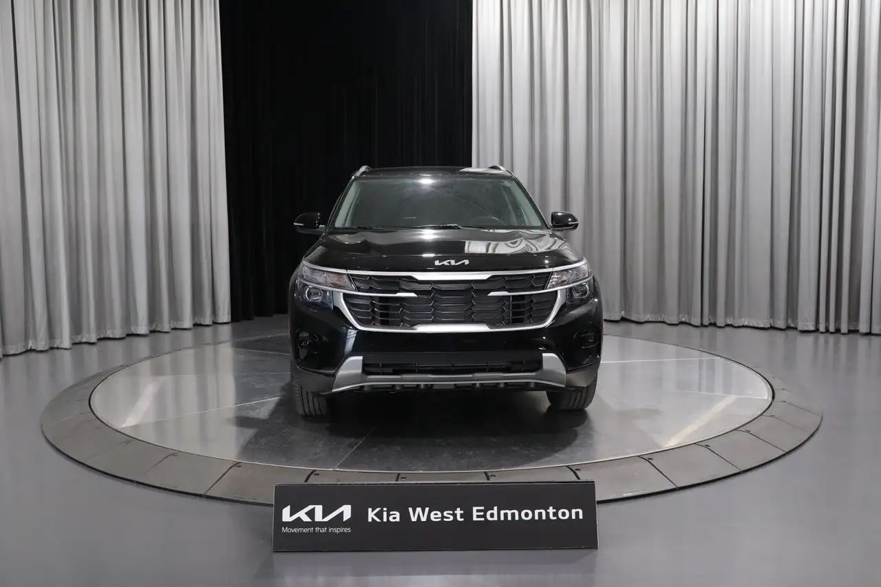 Kia Seltos снимка Kia Seltos