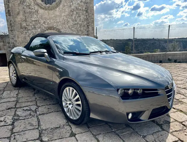 Alfa Romeo Spider