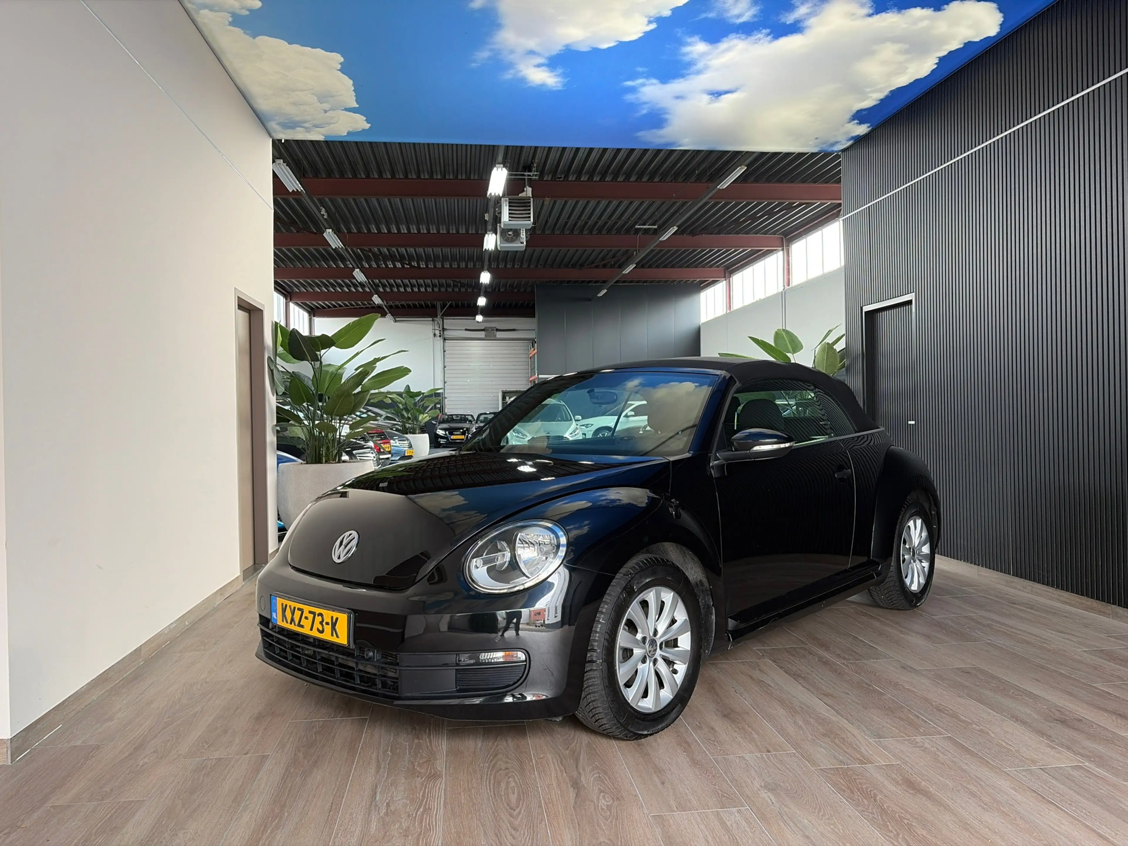 Volkswagen Beetle Cabriolet 1.2 TSI Design, Apple carplay/camera/sto — photo 2