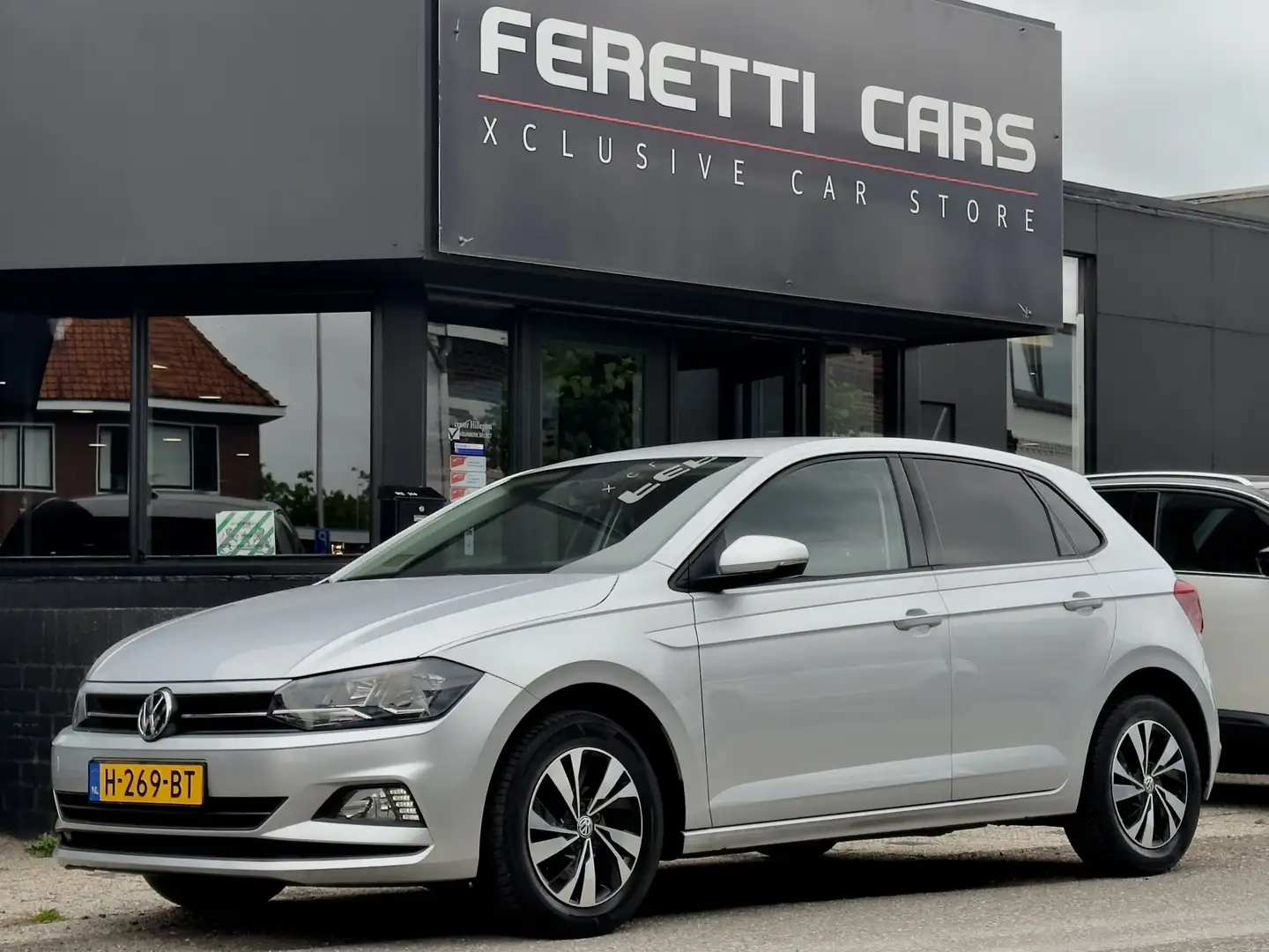 Volkswagen Polo 1.0 TSI AUT7 BEATS NAVI AIRCO PARK-ASSIST LED LMV Zilver - 1