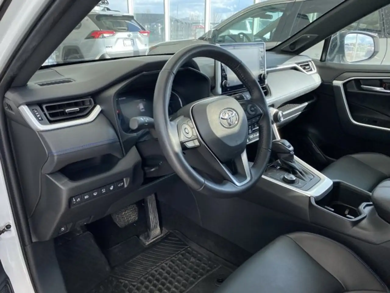 Toyota RAV 4 снимка Toyota RAV 4