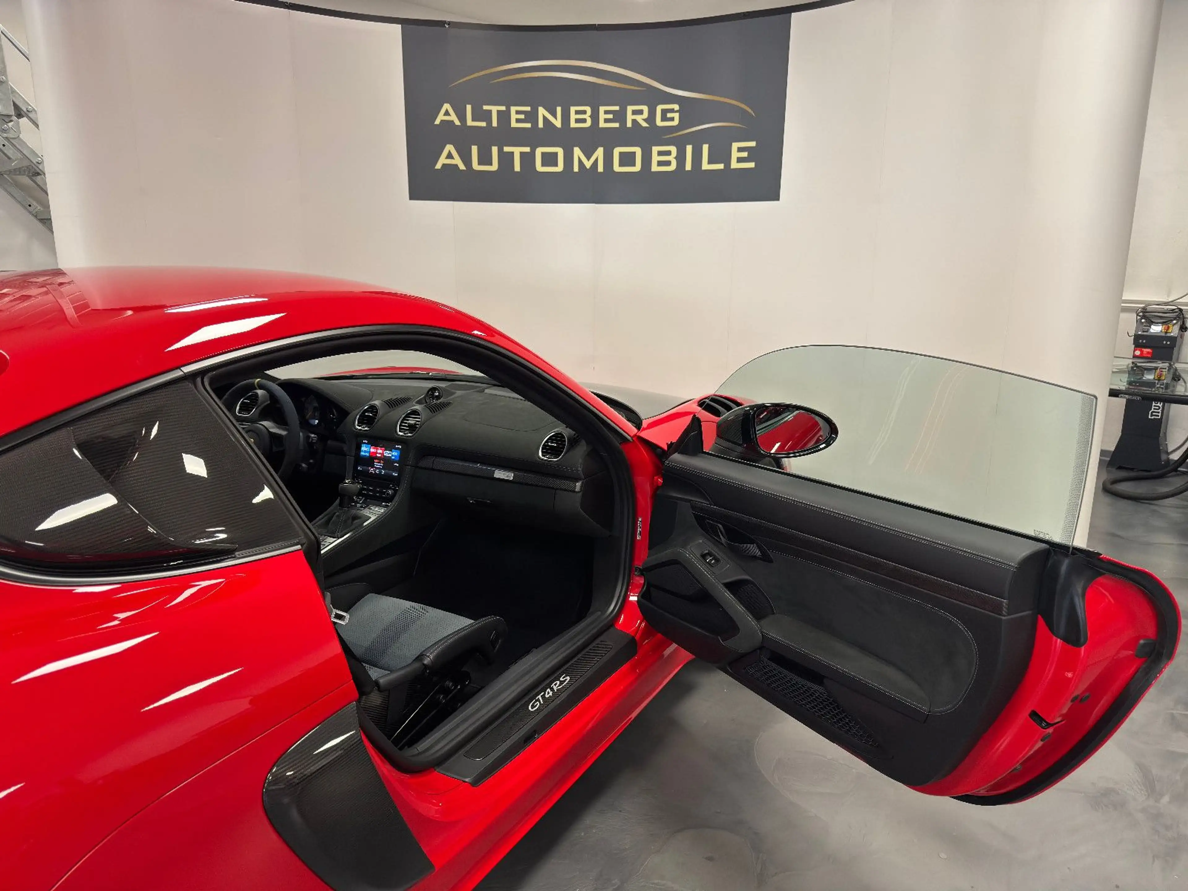 Porsche Cayman 718 Cayman GT4 RS Weissach Lift Bose DAB+ Kamera — photo 6